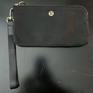 lululemon clutch